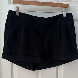 Express Women's Black Dress Shorts (Size 8)